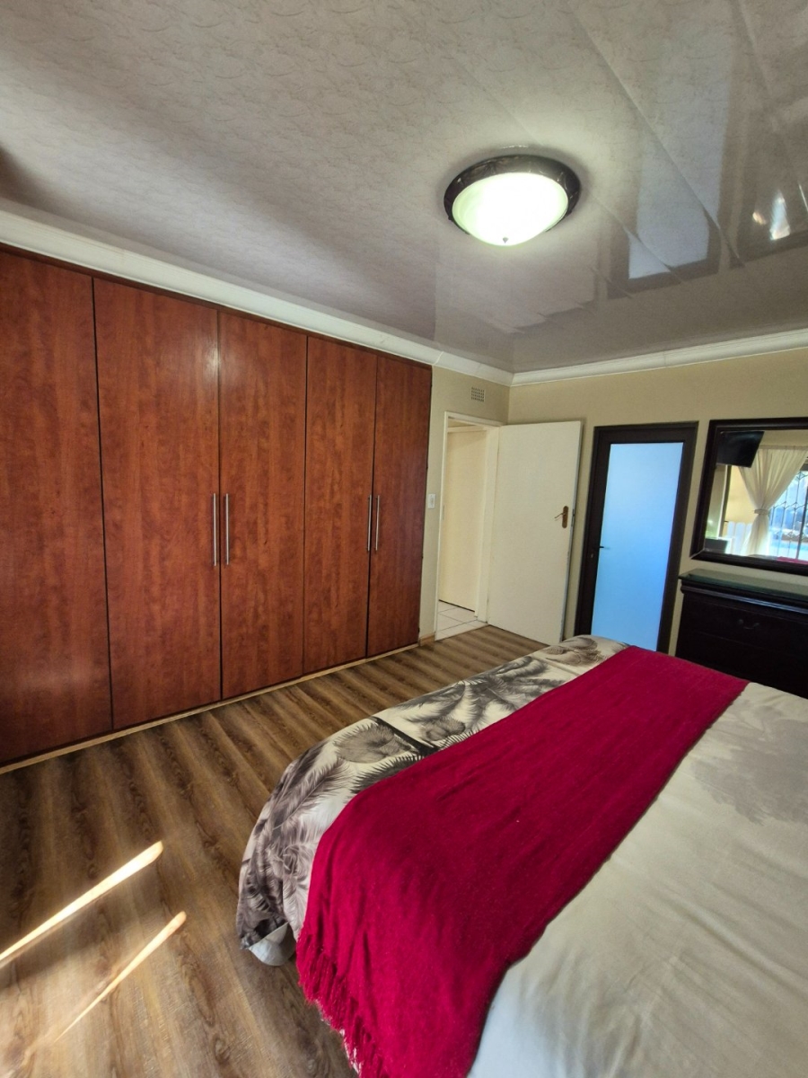 To Let 4 Bedroom Property for Rent in Universitas Ridge Free State